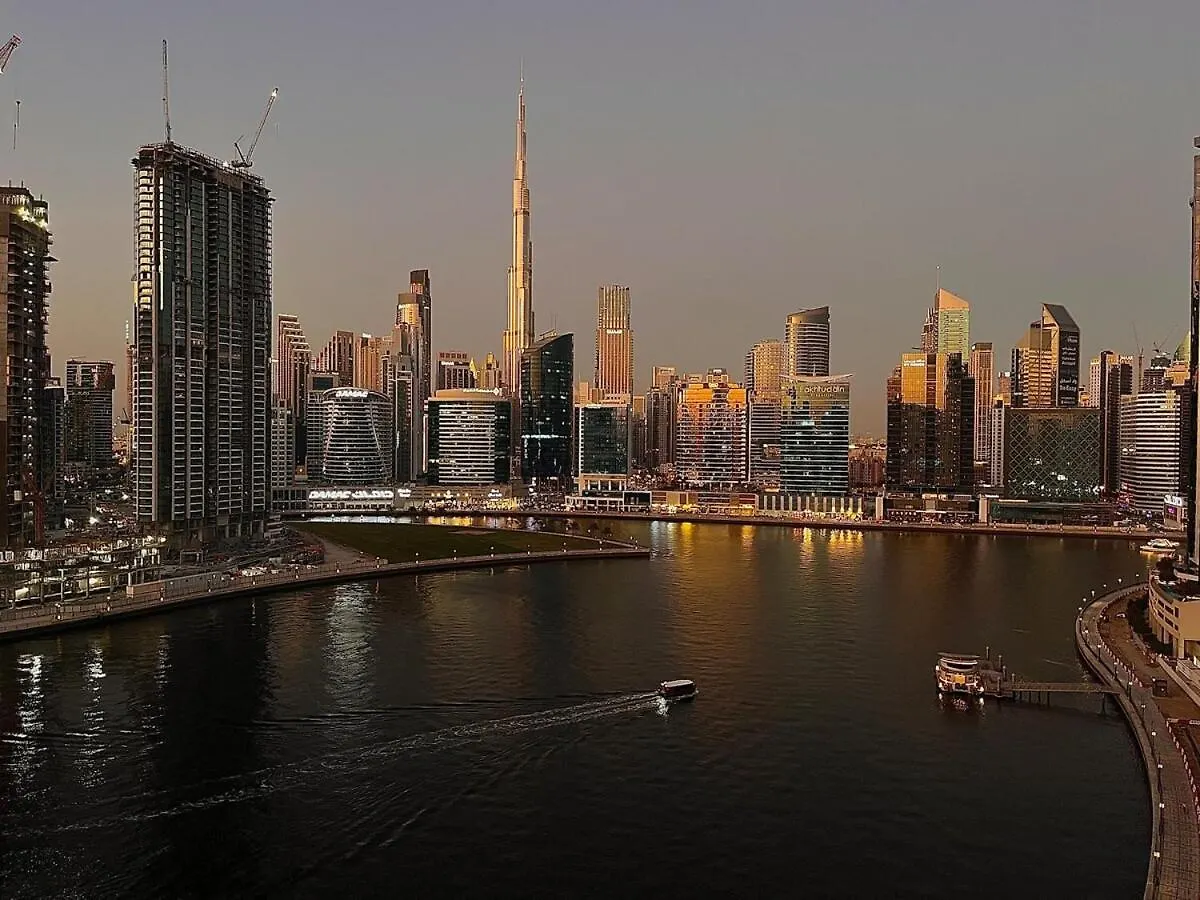 Panoramic! Burj Khalifa And Canal View! Dubai 0*,