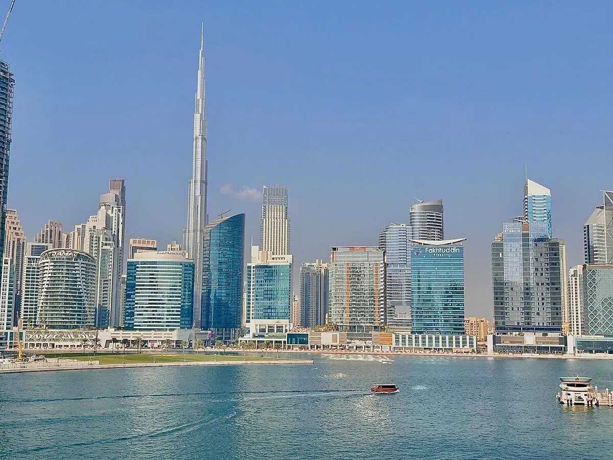 Panoramic! Burj Khalifa And Canal View! Dubai Apartment